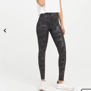 BNWT SPANX Faux Leather Camo Leggings